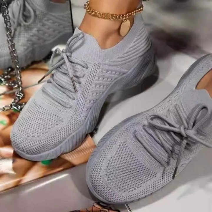 Lélegző női chunky sneaker fűzős – Saphira