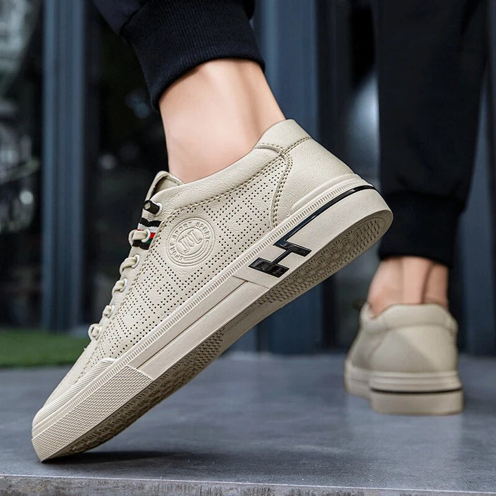Férfi sneaker perforált bőrből, könnyű kivitelben – Ethan