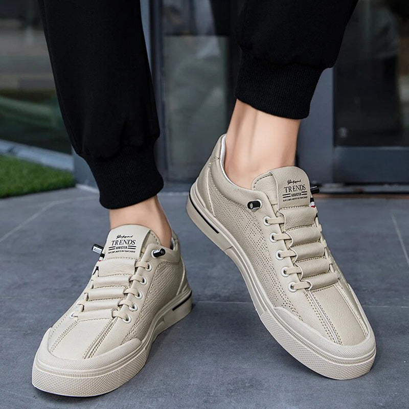Férfi sneaker perforált bőrből, könnyű kivitelben – Ethan