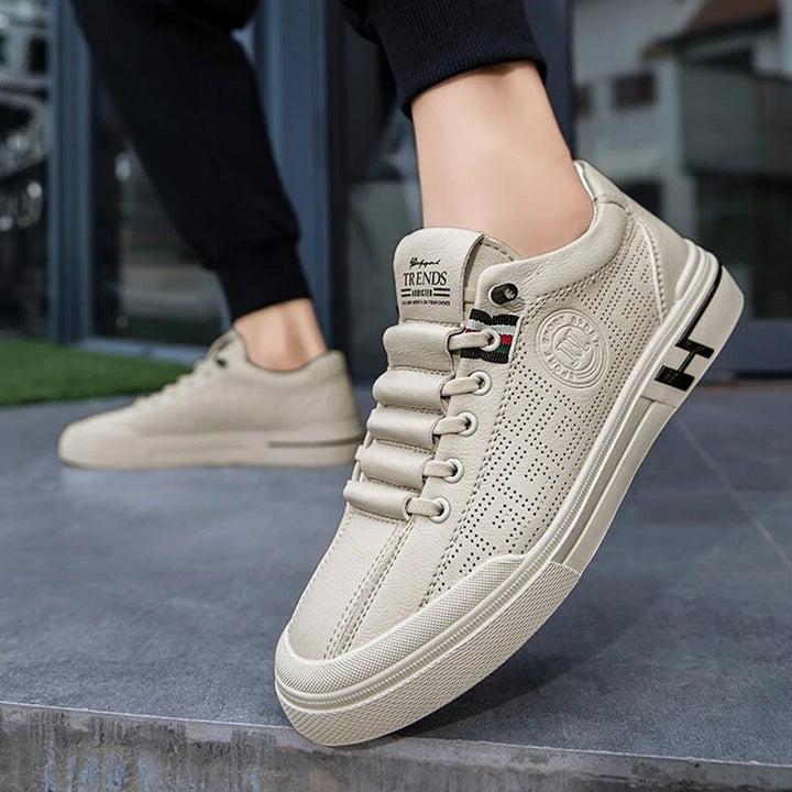Férfi sneaker perforált bőrből, könnyű kivitelben – Ethan