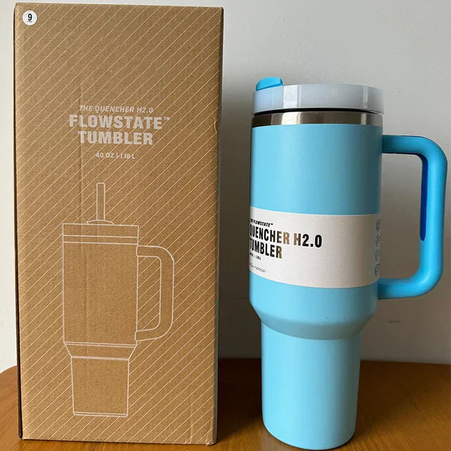 Vákuum Szigetelt Kupa Fedéllel és Szívószállal - ThermoTumbler