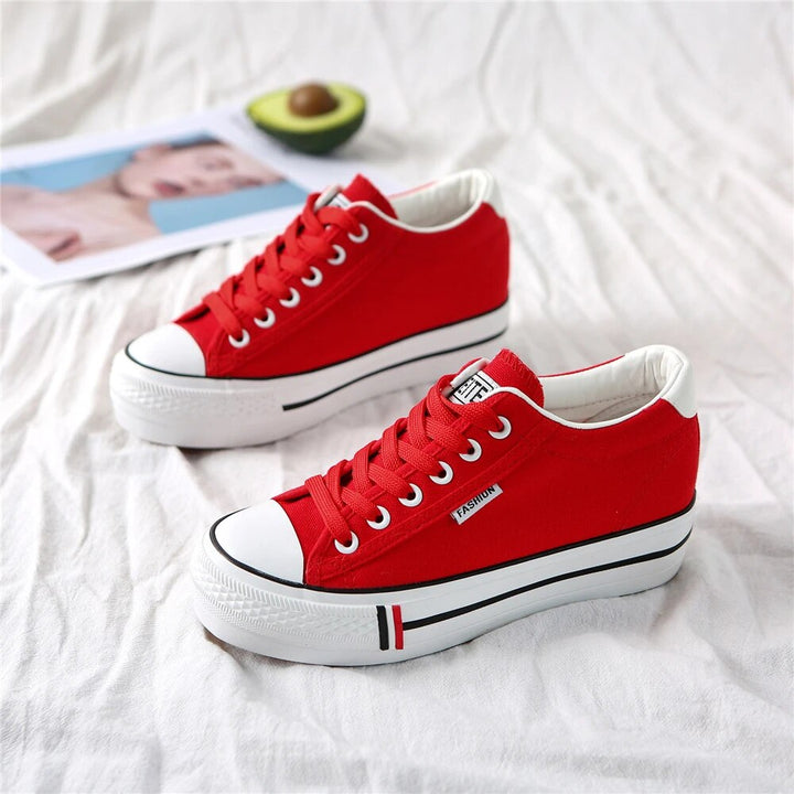 Stílusos női vászon sneaker lapos talppal - Leonie