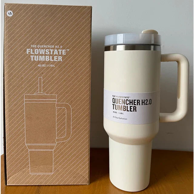 Vákuum Szigetelt Kupa Fedéllel és Szívószállal - ThermoTumbler