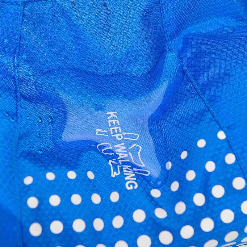 Könnyű, vízálló és integrált víztartállyal - AquaPack