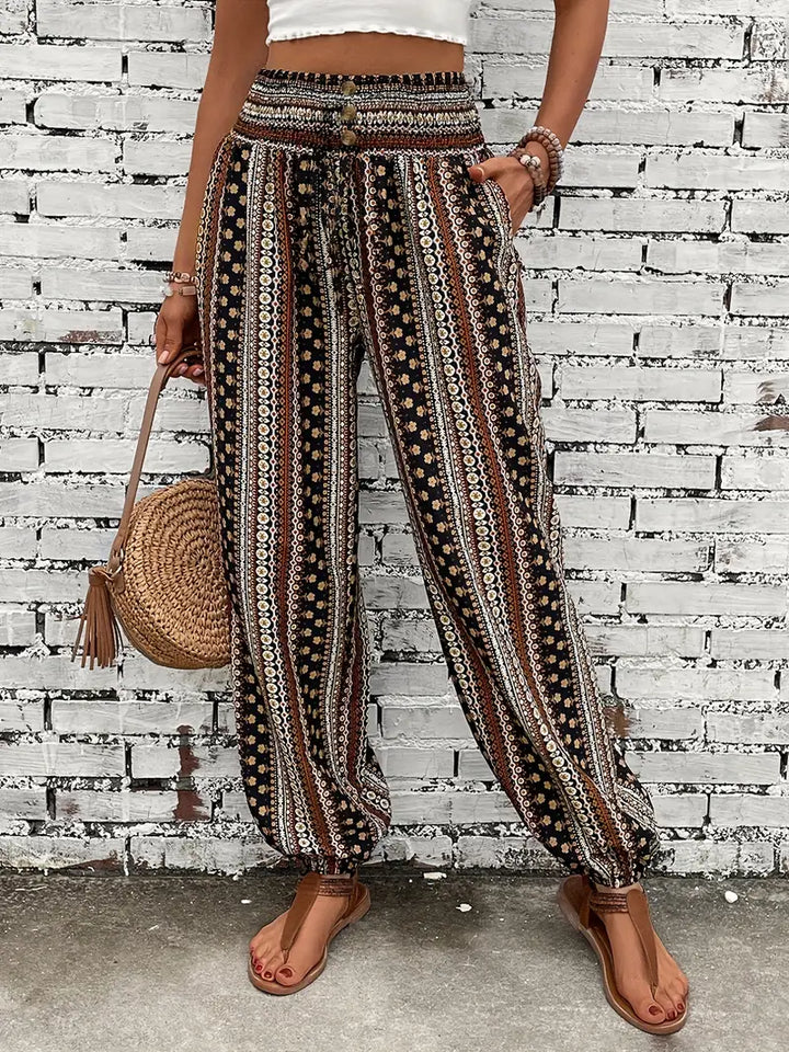 Boho-Chic Női Nadrág Grafikus Nyomattal – Solara