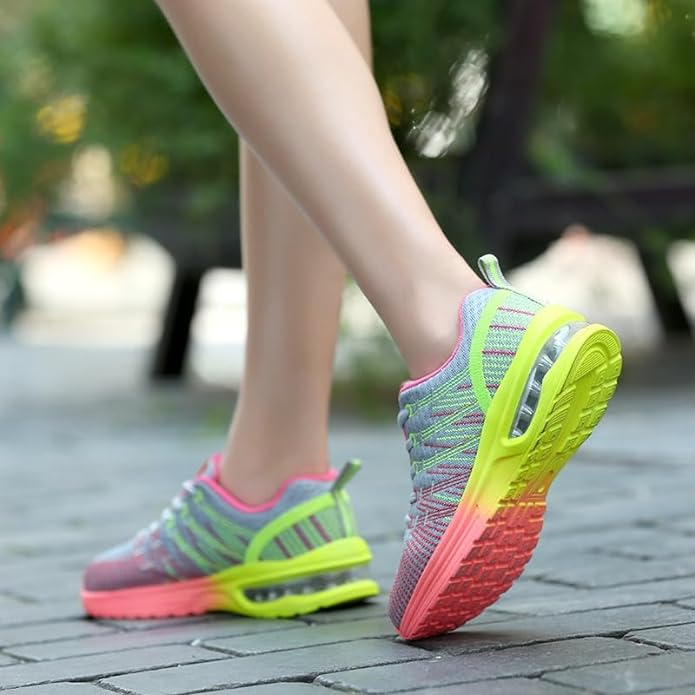 Trendi ortopédiai hétköznapi sneaker nőknek - Liva