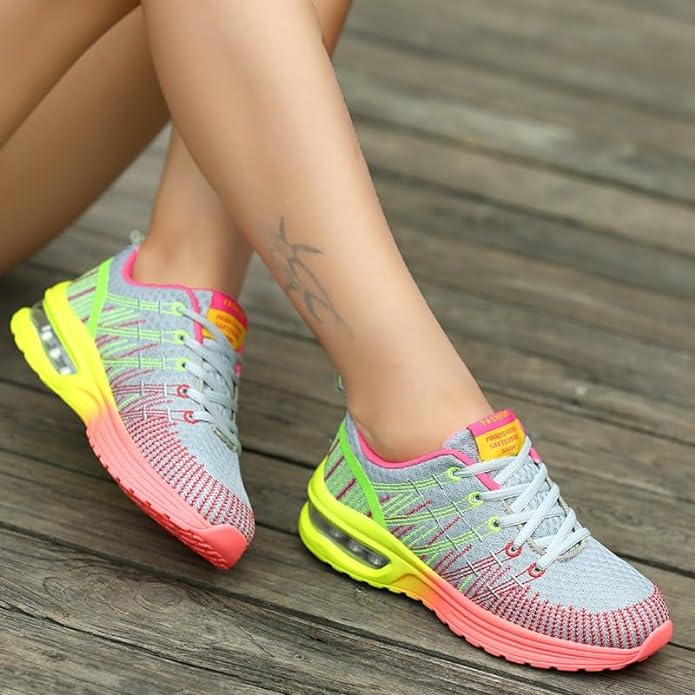 Trendi ortopédiai hétköznapi sneaker nőknek - Liva
