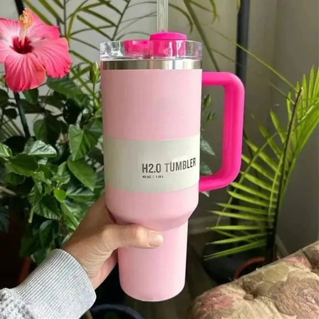 Vákuum Szigetelt Kupa Fedéllel és Szívószállal - ThermoTumbler