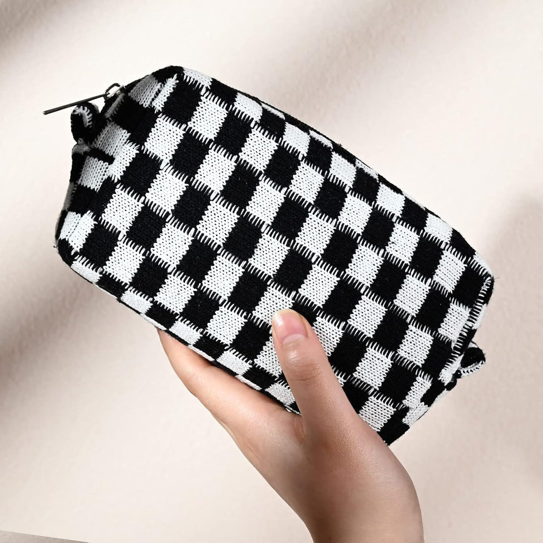 Must-Have Kockás Sminktasak Szett