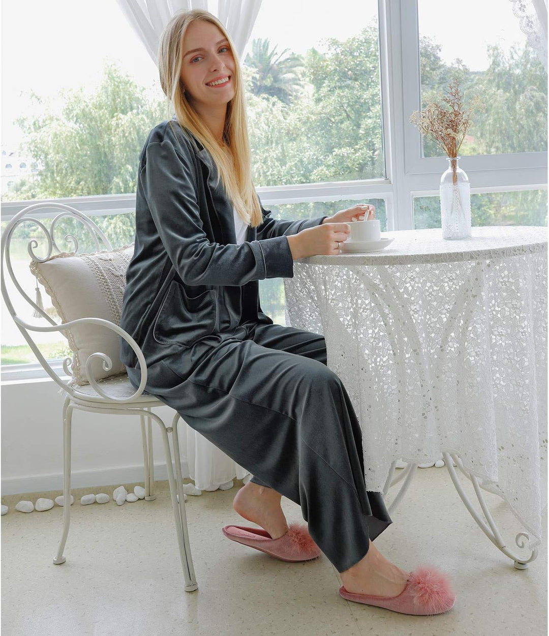 Kényelmes velúr memóriahab papucsok - VelvetEase