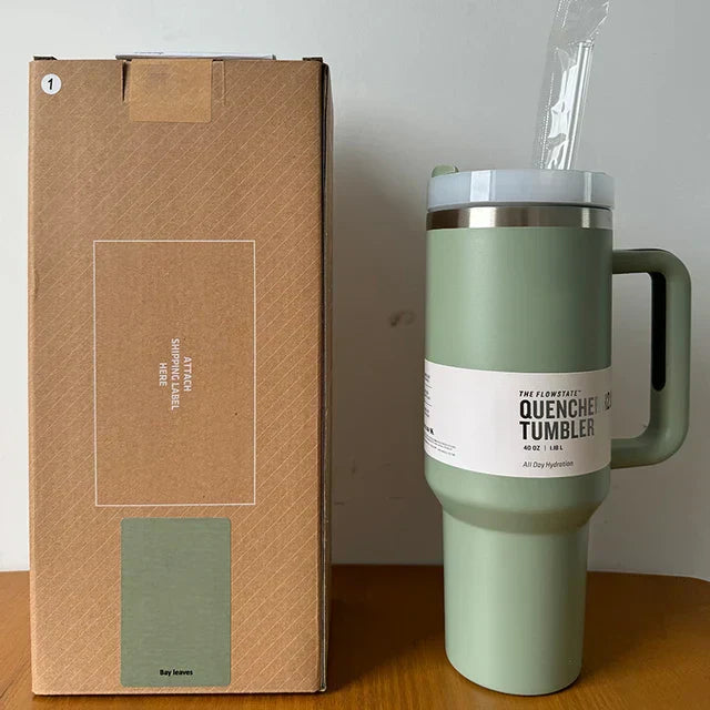 Vákuum Szigetelt Kupa Fedéllel és Szívószállal - ThermoTumbler