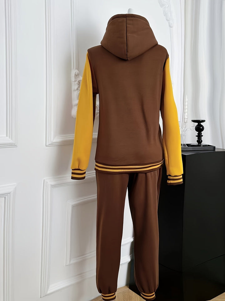 Kényelmes és trendi 2 részes kocogó szett - Elara