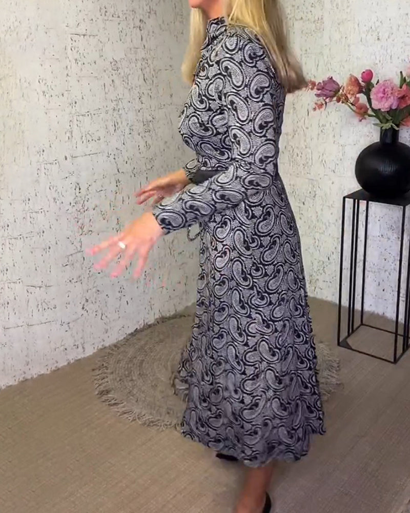 Stílusos és Sokoldalú Ruha Gallérral és Mintával - Iris