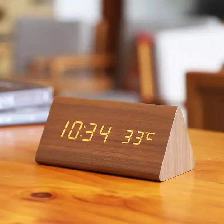 Fa LED Óra Hangosvezérléssel - EcoClock