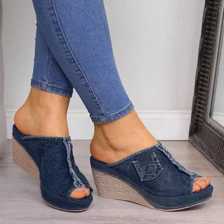 Női denim szandál, emelt talppal – Elisabetta