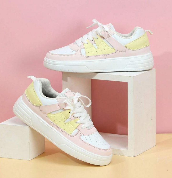 Divatos Női Sneakers - Naya