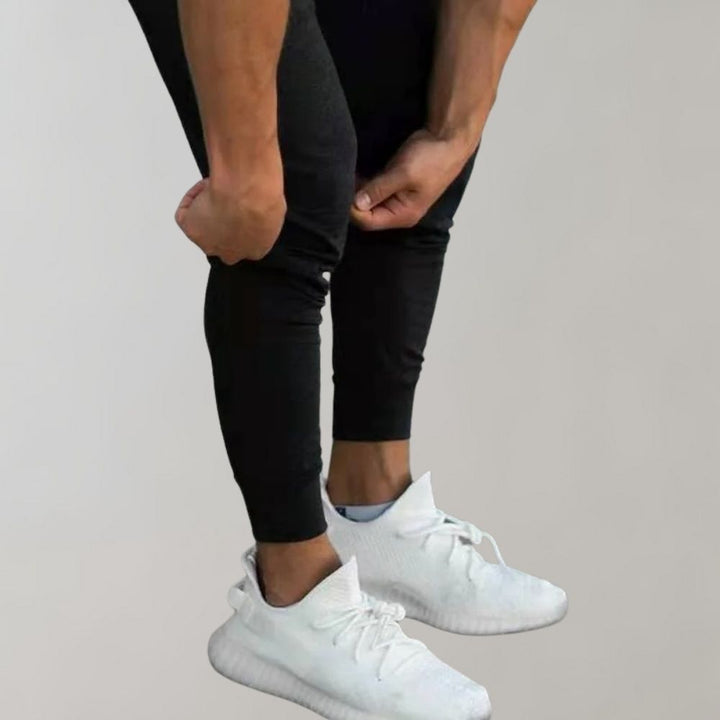 Trendi Slim Fit Futó nadrág Férfiaknak - Niko