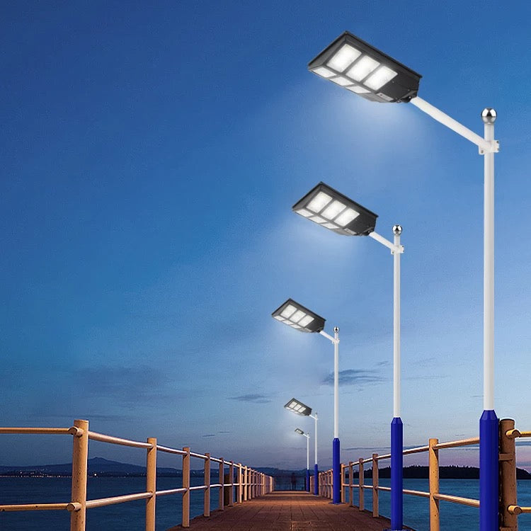 Napelemes kültéri lámpa - Solvion 600