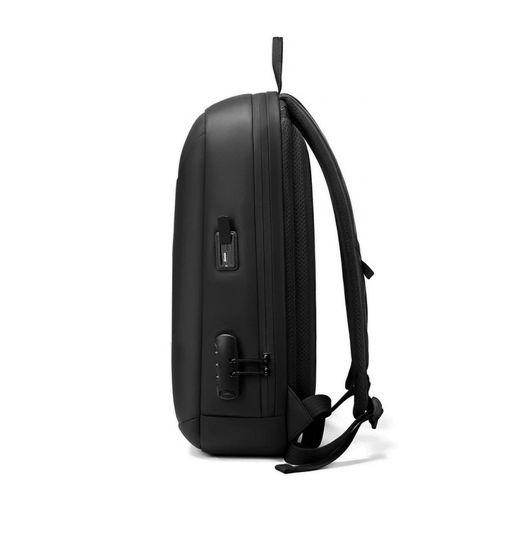 Bővíthető vízálló laptop- és lopásgátló utazótáska USB porttal