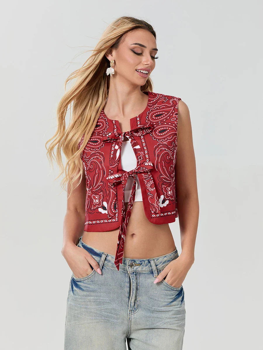 Y2K piros bandana fazonú megkötős crop top – Liora
