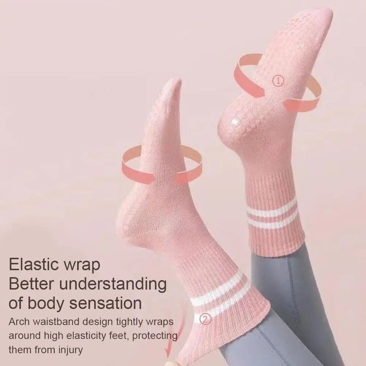 Csúszásmentes középmagasságú sportzoknik edzéshez és jógához - GripFit (1+1 ingyen)