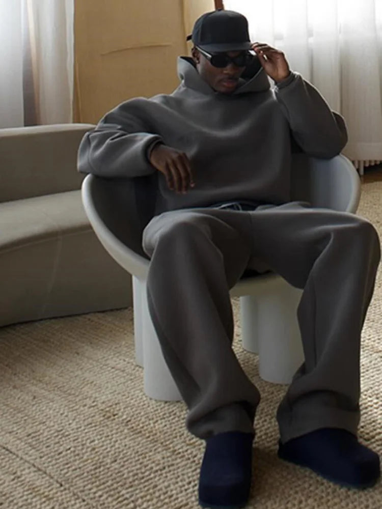 Túlméretes férfi edzőruha kapucnival és joggingnadrággal – Bastian