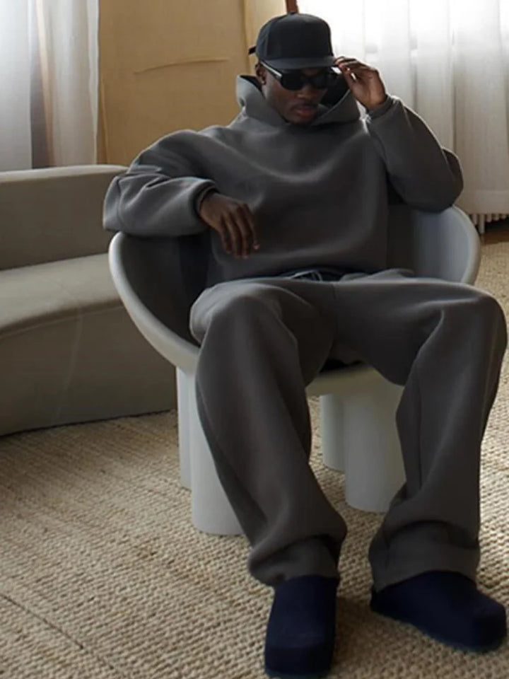 Túlméretes férfi edzőruha kapucnival és joggingnadrággal – Bastian