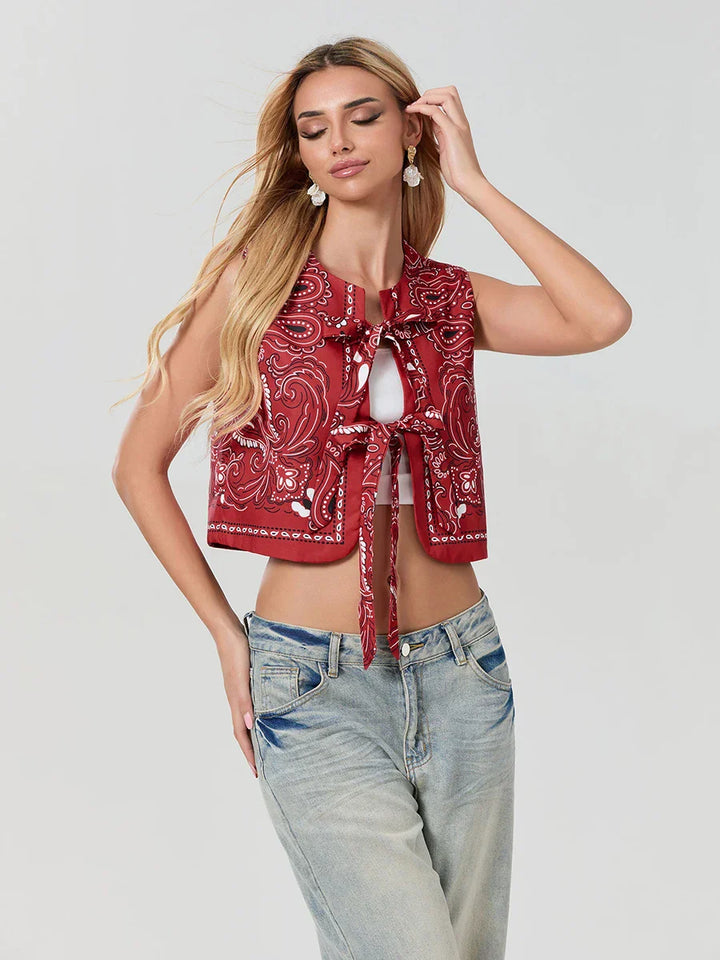 Y2K piros bandana fazonú megkötős crop top – Liora