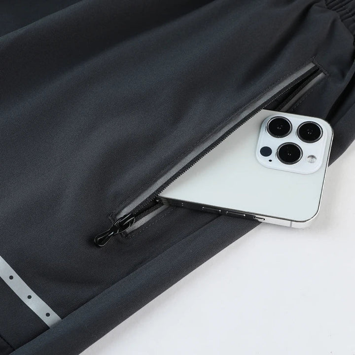 Sportos és stílusos slim fit edzőnadrág felső zsebekkel – Kian