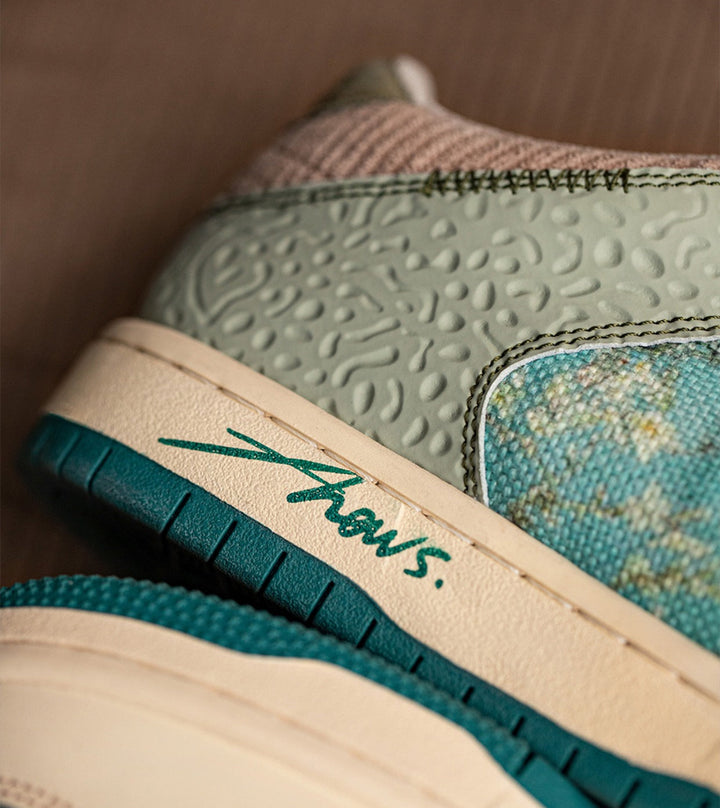 Stílusos unisex művész sneakers mandulavirág mintával – Arta