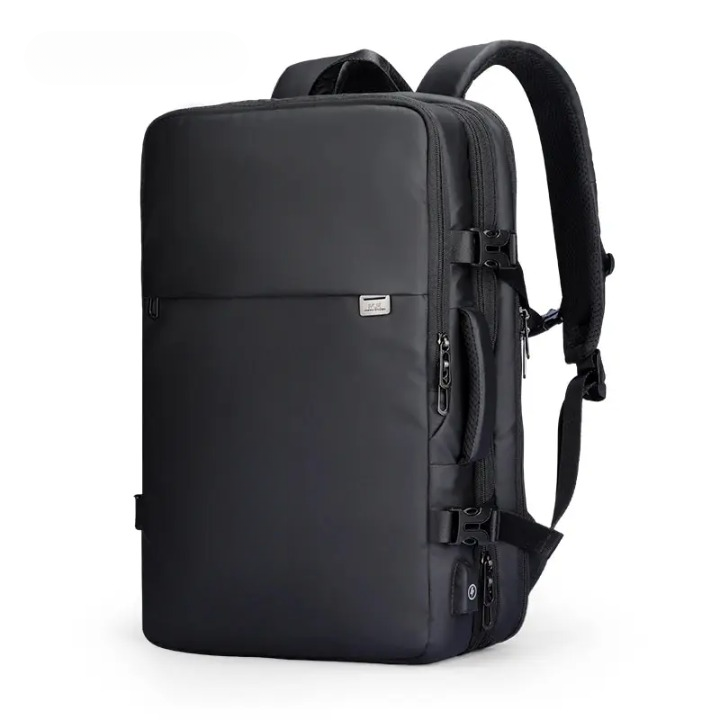Bővíthető vízálló laptop- és légitársasági utazótáska