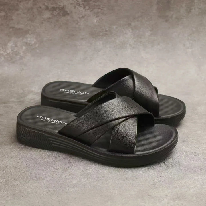 Női bőrhatású wedge papucs nyitott lábujjrészsel – Cassy