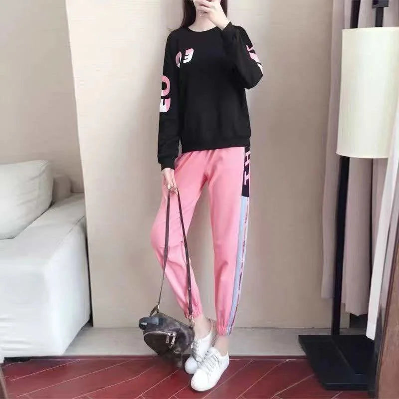 Női edző együttes, kétrészes szett pulóverrel és nadrággal – Leona