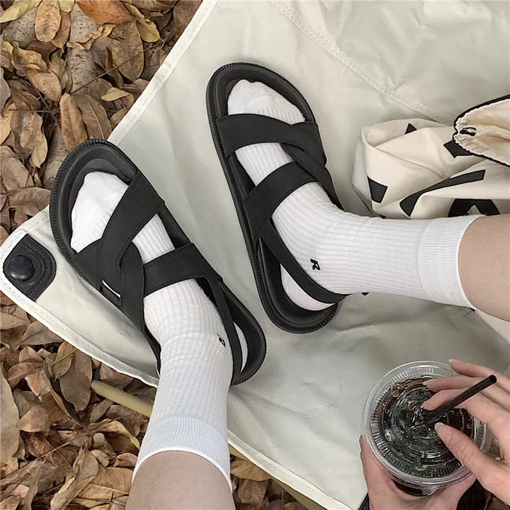 Trendi platform sandalok koreai stílusban nőknek – Alina