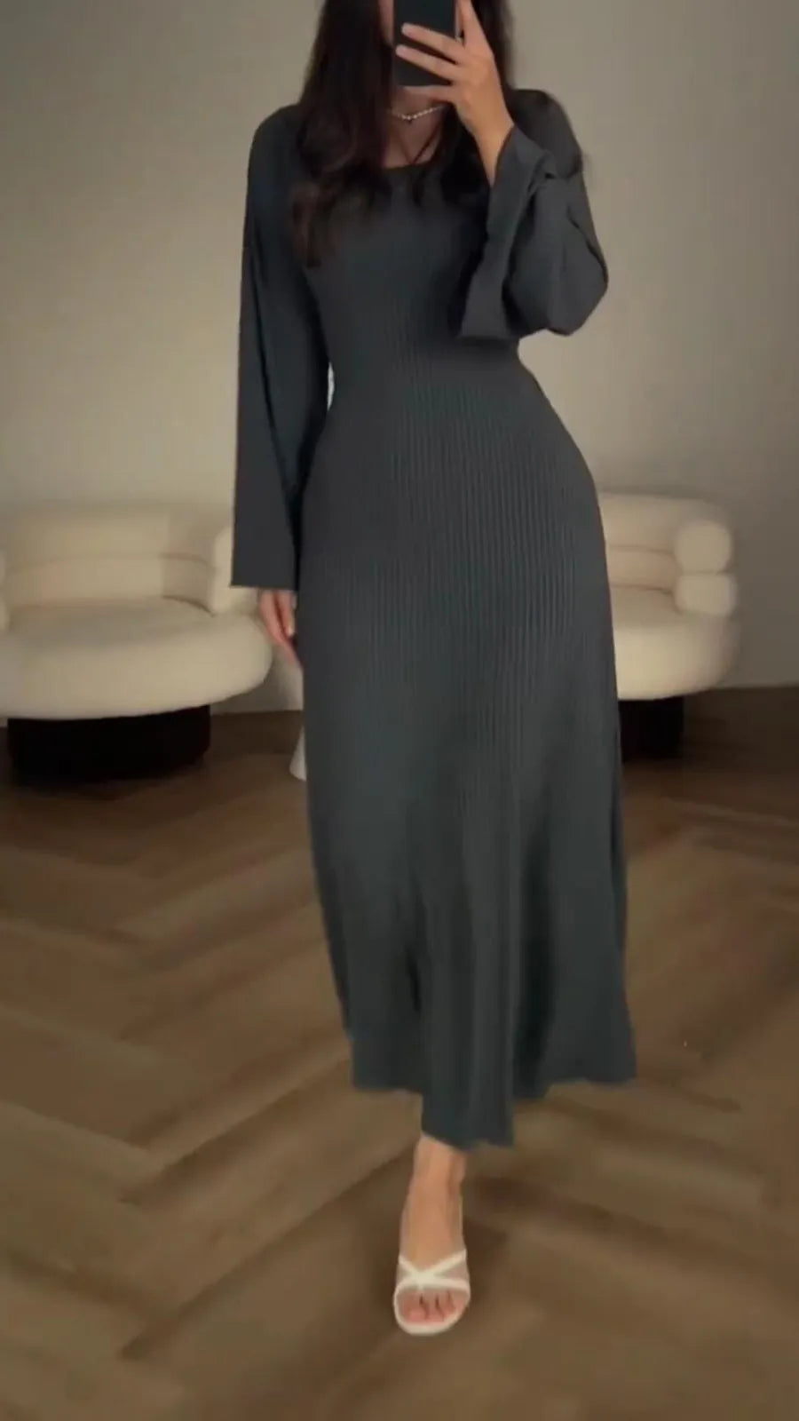 Elegáns Bodycon maxiruha fűzéssel – Valencia