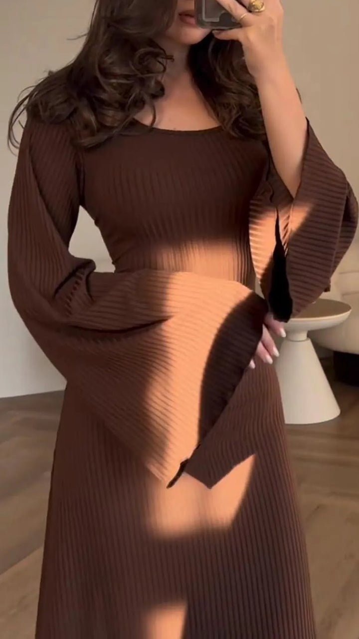 Elegáns Bodycon maxiruha fűzéssel – Valencia