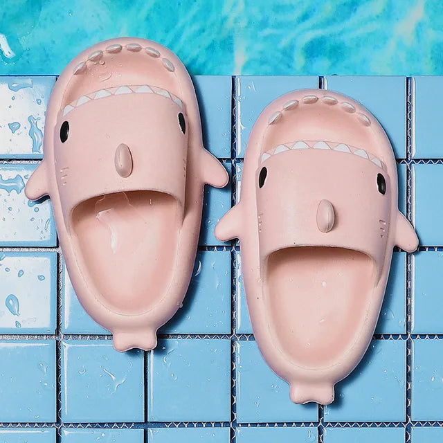 Unisex Könnyű Nyári Papucs Cápatervezettel – FinSteps