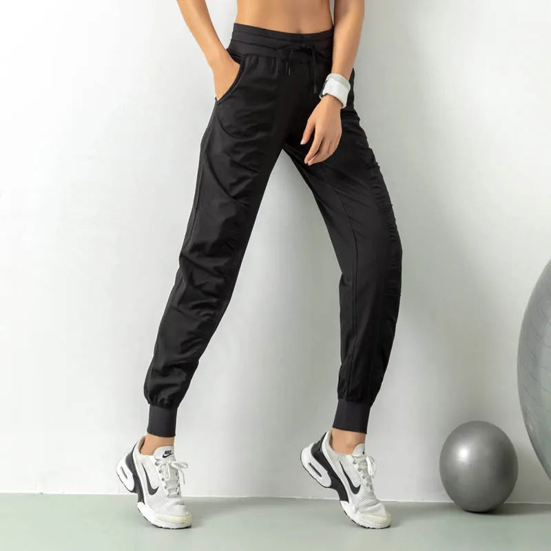 Fitness Joggingnadrág zsinórral – Laia