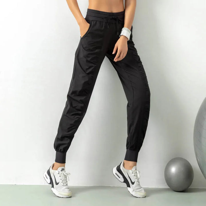 Fitness Joggingnadrág zsinórral – Laia