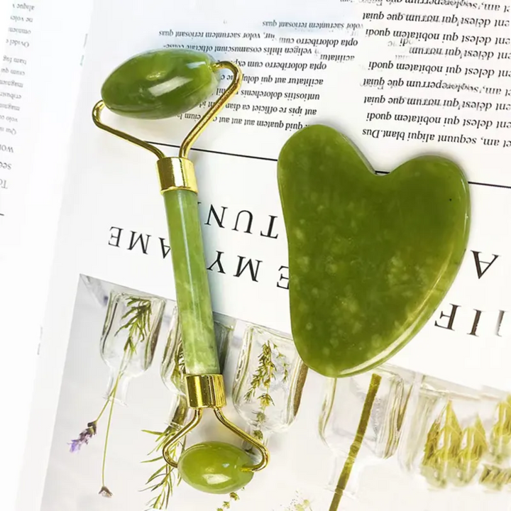 Instant Glow Gua Sha & Jade Roller Szett