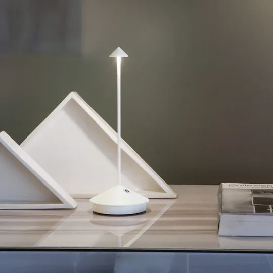 Vezeték nélküli LED Asztali Lámpa | ClarityGlow