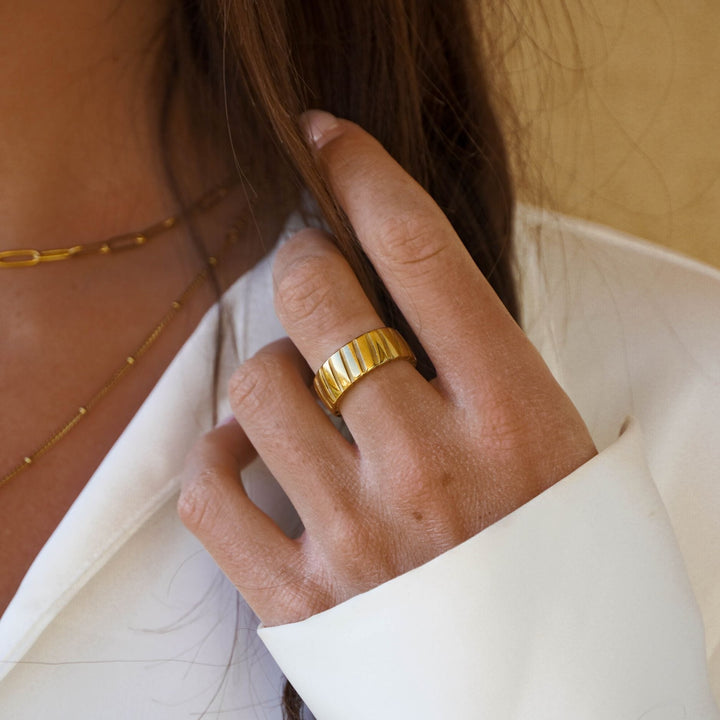 Kiemelkedő Gyűrű - Stella