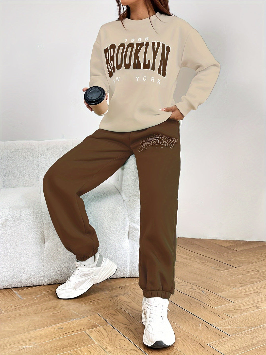 Kétrészes Joggingruha Trendi Betűnyomattal - Isabelle