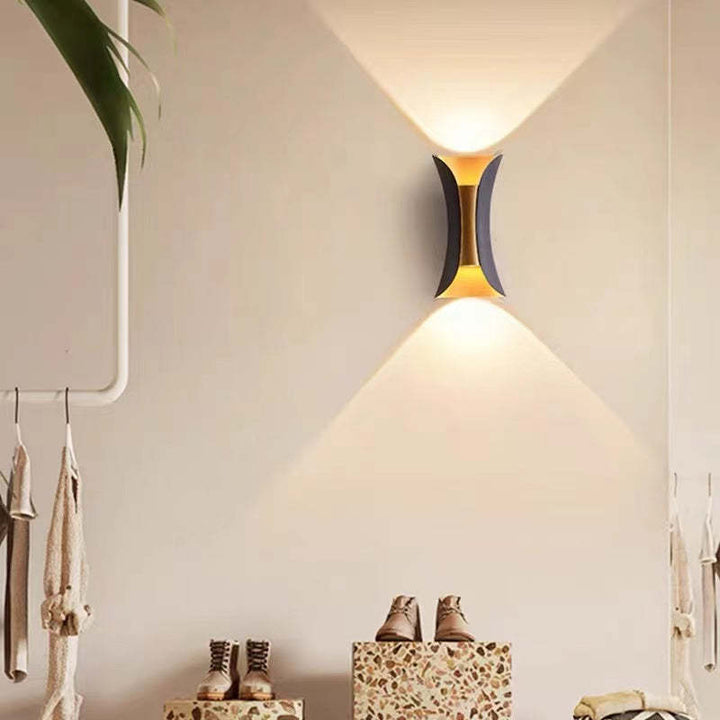 Modern LED Külső Fali Lámpa - LumiEdge