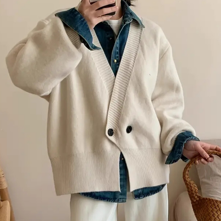 Stílusos Bézs Kötött Kardigán Nőknek - Vera