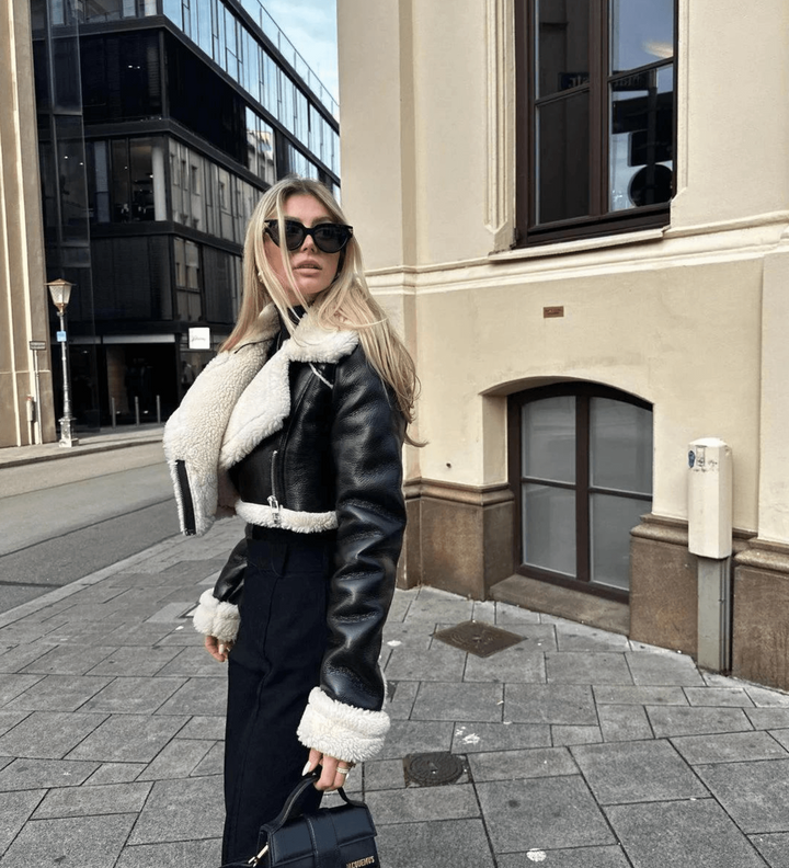 Stílusos Bőrkabát szőrme gallérral Hideg Napokra - Sofia