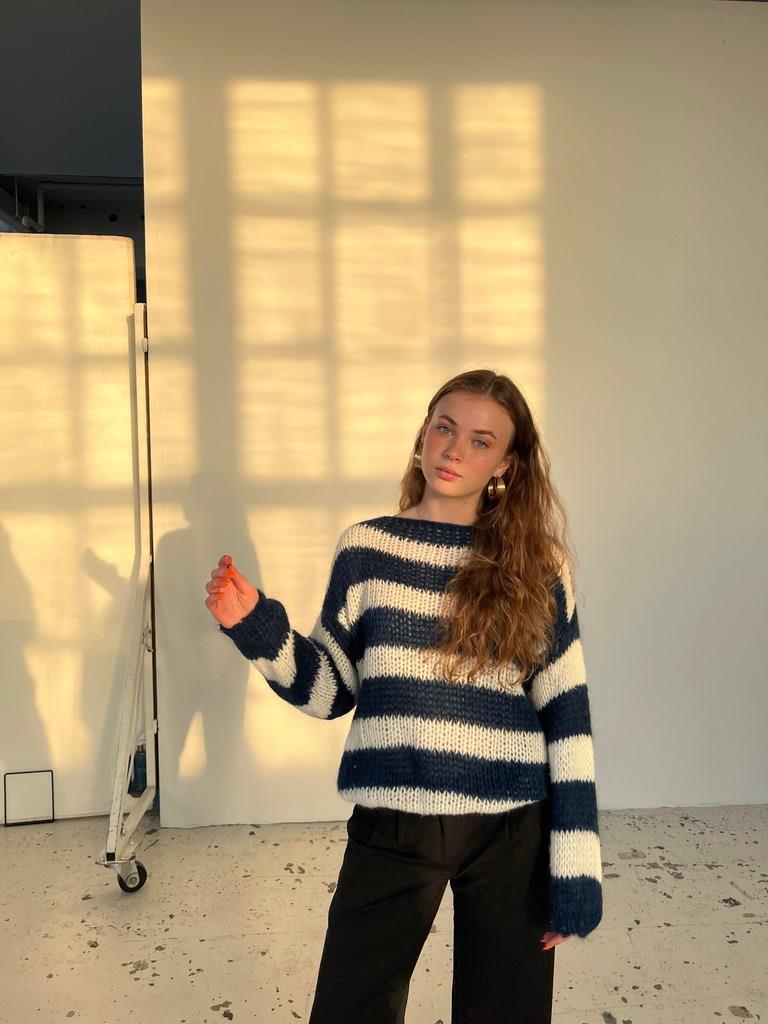 Kötött és Csíkos Oversized Női Pulóver - Harper