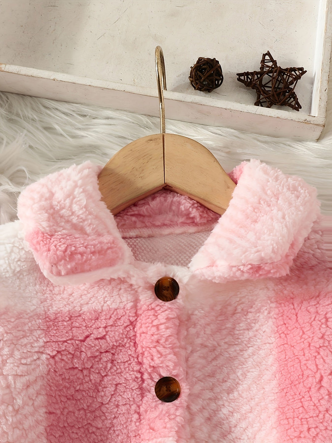 Rowie gyerekeknek készült puha, kockás plüssdzseki – ideális hűvös napokra