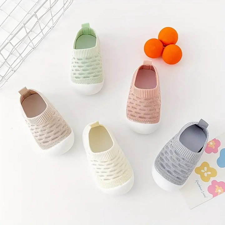 FlexiSteps – Lélegző Mezítlábas Cipő Kisdedeknek