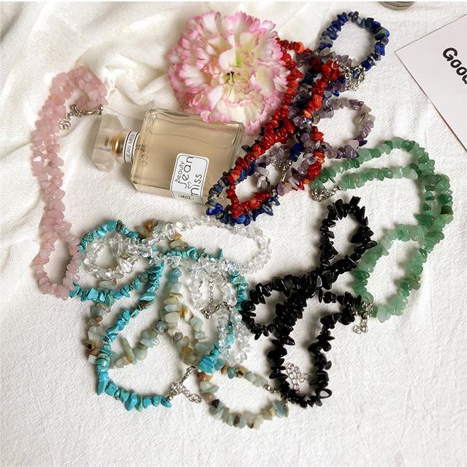 Stílusosan formázott, polírozott kristály nyaklánc - Lina